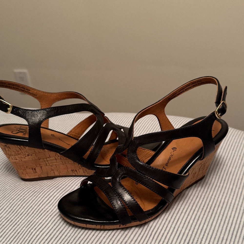 Sofft Black Leather Wedge Sandals